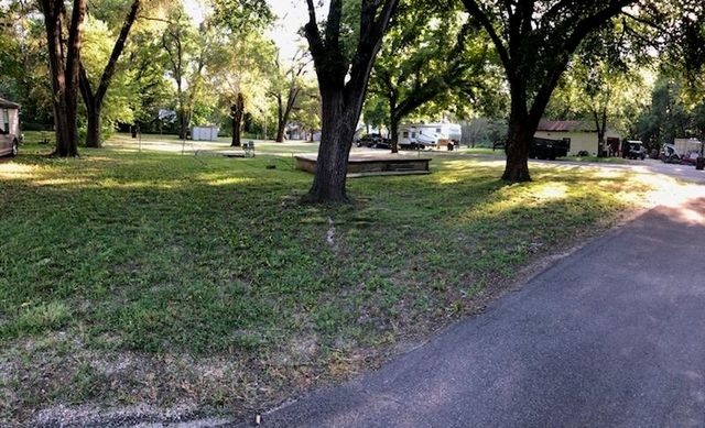 522 Arbor St, Mulvane, KS 67110