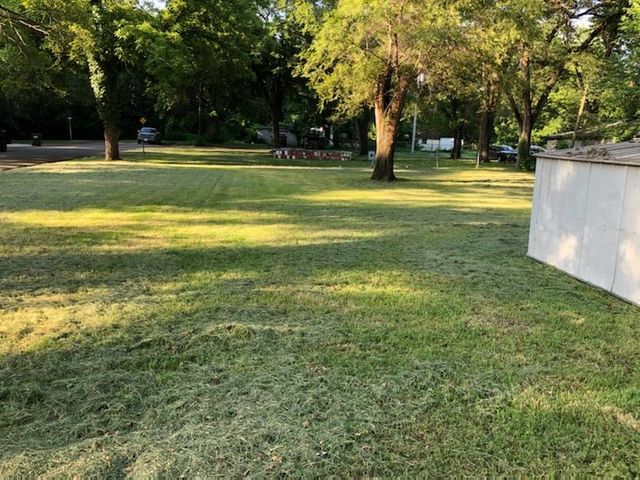 522 Arbor St, Mulvane, KS 67110