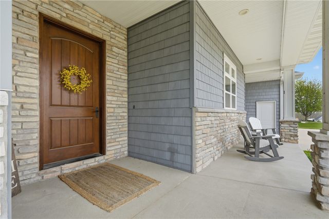 4032 Windfall Drive NW, Cedar Rapids, IA 52405