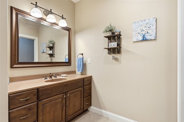 4032 Windfall Drive NW, Cedar Rapids, IA 52405