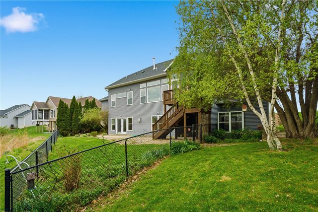 4032 Windfall Drive NW, Cedar Rapids, IA 52405