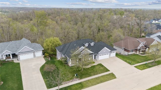 4032 Windfall Drive NW, Cedar Rapids, IA 52405