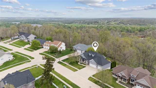 4032 Windfall Drive NW, Cedar Rapids, IA 52405