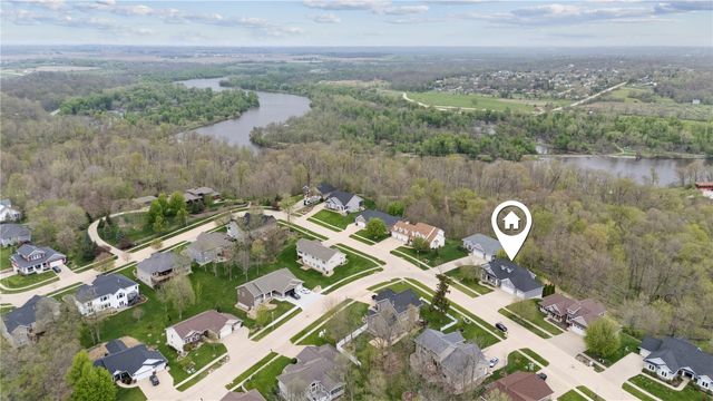 4032 Windfall Drive NW, Cedar Rapids, IA 52405