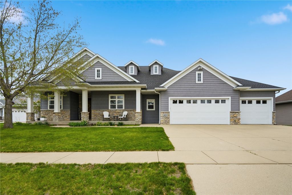 4032 Windfall Drive NW, Cedar Rapids, IA 52405
