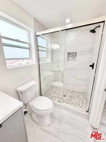 140 W 93rd Street, Los Angeles, CA 90003