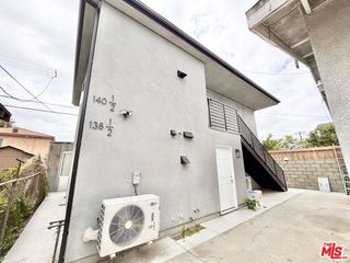 140 W 93rd Street, Los Angeles, CA 90003
