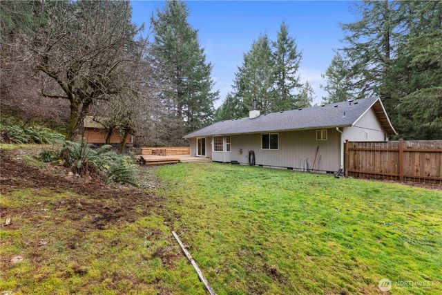 210 Country Estates Drive W, Rainier, WA 98576