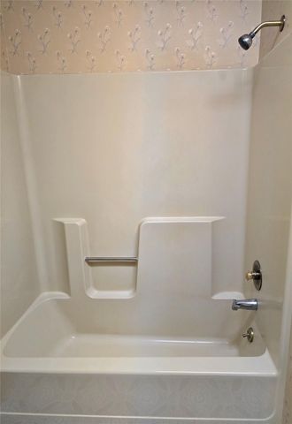 5000 Magnolia Lane, Bay City, TX 77414