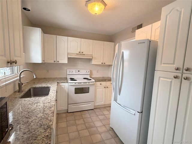 179 Heritage Hills A, Somers, NY 10589