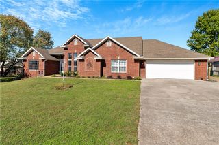 2350 Brooks Circle, Pea Ridge, AR 72751