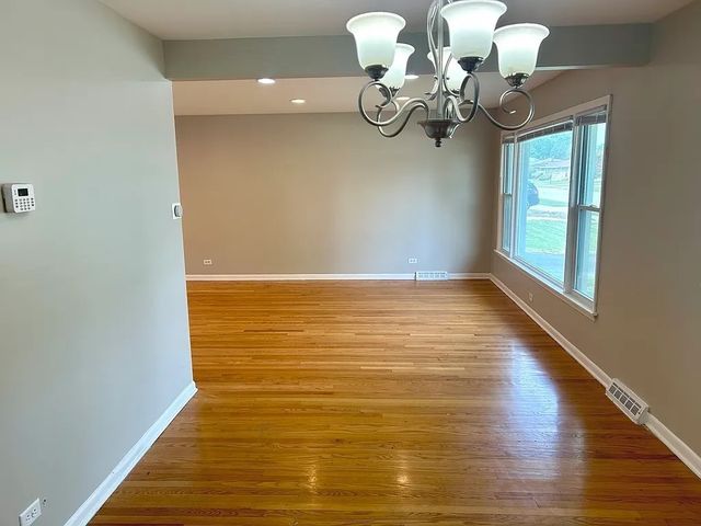 529 E 166th Place, South Holland, IL 60473