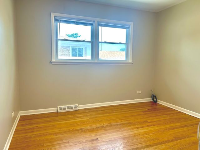 529 E 166th Place, South Holland, IL 60473