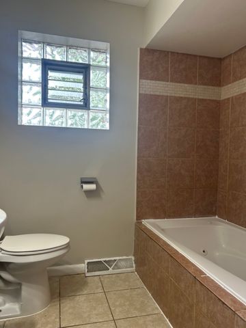 529 E 166th Place, South Holland, IL 60473