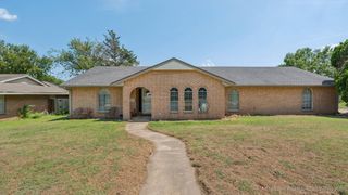 1054 Meadow Drive, Bartlesville, OK 74006