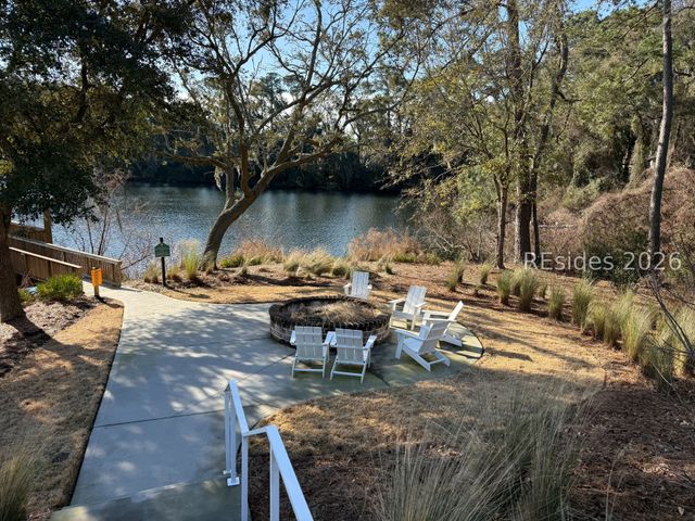 1 Shallow Run Lane, Beaufort, SC 29907