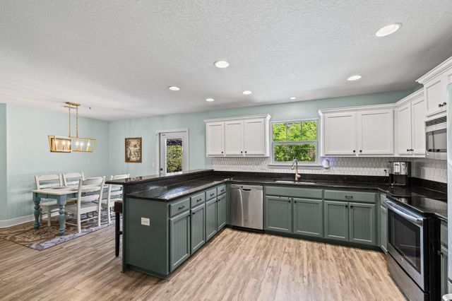 5325 Woodlake Trace, Gulf Breeze, FL 32563
