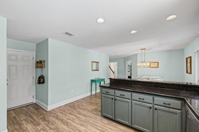 5325 Woodlake Trace, Gulf Breeze, FL 32563