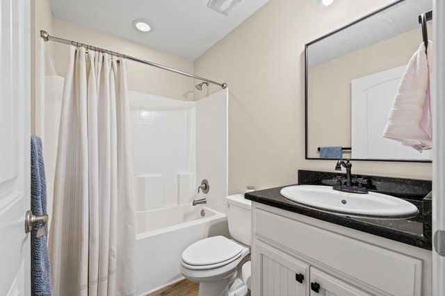 5325 Woodlake Trace, Gulf Breeze, FL 32563
