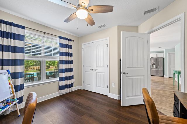 5325 Woodlake Trace, Gulf Breeze, FL 32563