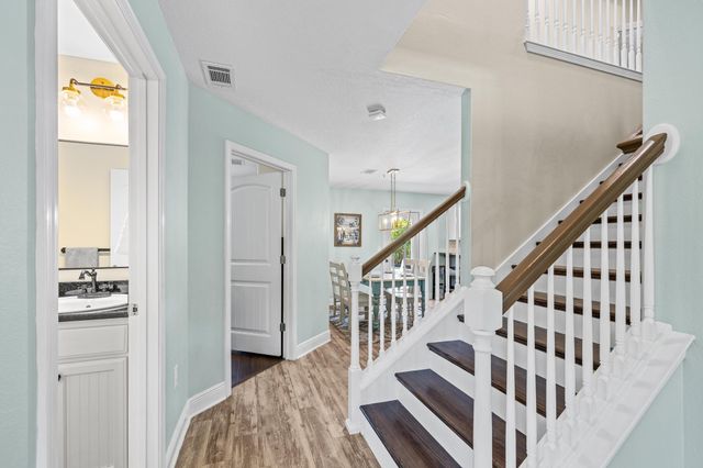 5325 Woodlake Trace, Gulf Breeze, FL 32563
