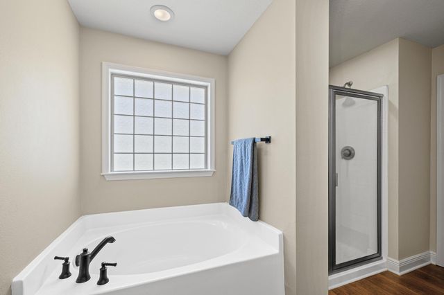 5325 Woodlake Trace, Gulf Breeze, FL 32563