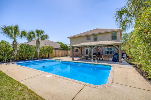 5325 Woodlake Trace, Gulf Breeze, FL 32563