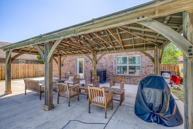 5325 Woodlake Trace, Gulf Breeze, FL 32563