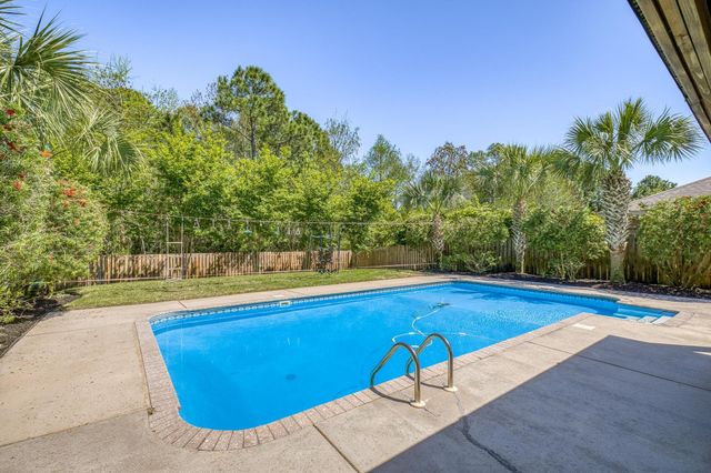 5325 Woodlake Trace, Gulf Breeze, FL 32563