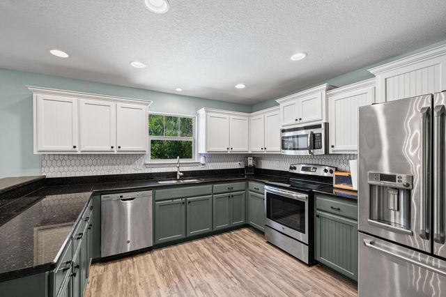 5325 Woodlake Trace, Gulf Breeze, FL 32563