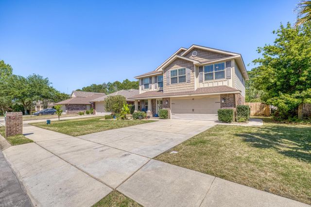 5325 Woodlake Trace, Gulf Breeze, FL 32563