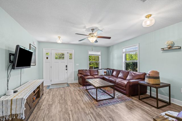 5325 Woodlake Trace, Gulf Breeze, FL 32563