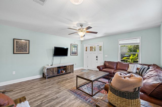 5325 Woodlake Trace, Gulf Breeze, FL 32563