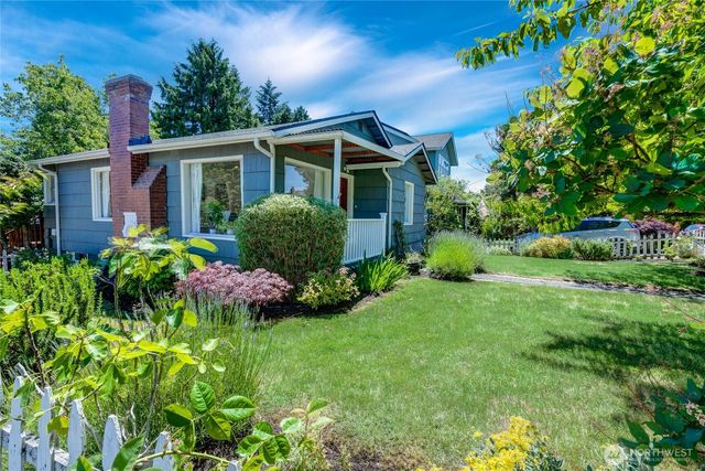 8526 17th Avenue NE, Seattle, WA 98115