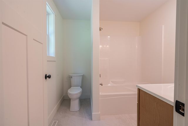 56 Shaw Road, Barnstead, NH 03218