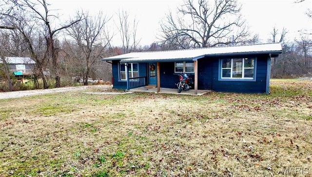 313 Keeth Road, Crocker, MO 65452