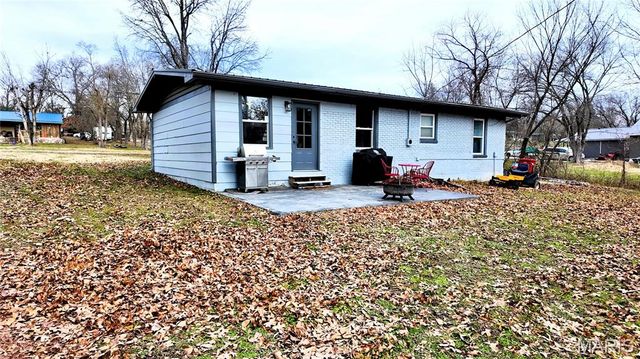 313 Keeth Road, Crocker, MO 65452