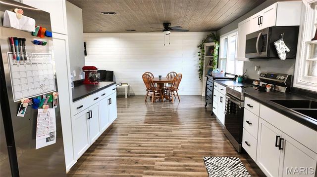 313 Keeth Road, Crocker, MO 65452