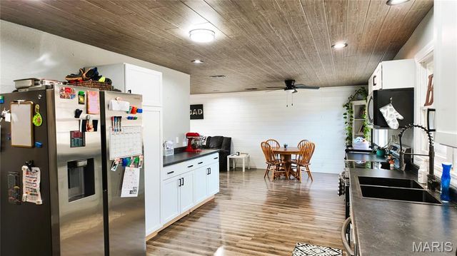 313 Keeth Road, Crocker, MO 65452