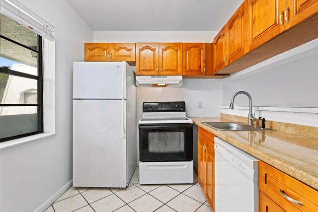 825 NW 13th Street 223, Boca Raton, FL 33486