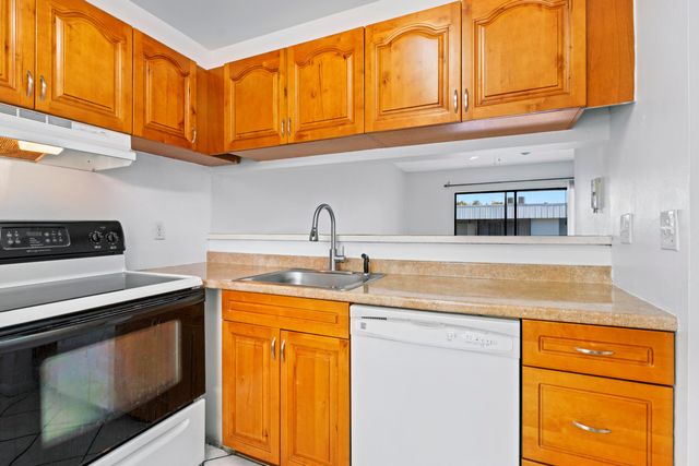 825 NW 13th Street 223, Boca Raton, FL 33486