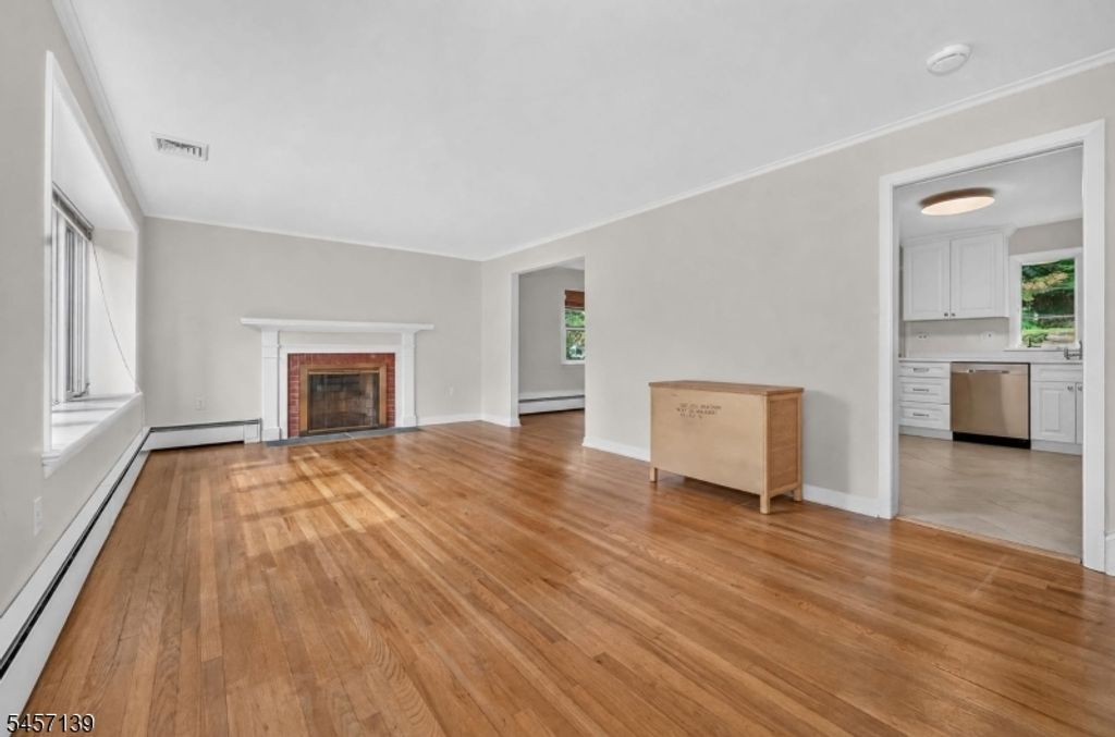 204 Hillside Ave, Chatham Boro, NJ 07928 — photo 2