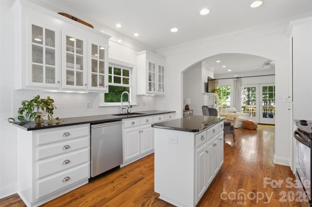 2925 Arbor Knoll, Concord, NC 28025