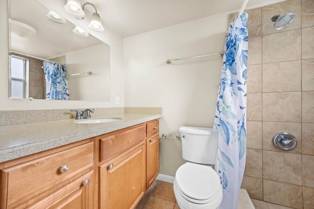 35 Sussex B, West Palm Beach, FL 33417