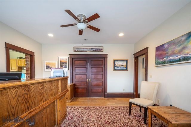 101 N E Street, Livingston, MT 59047