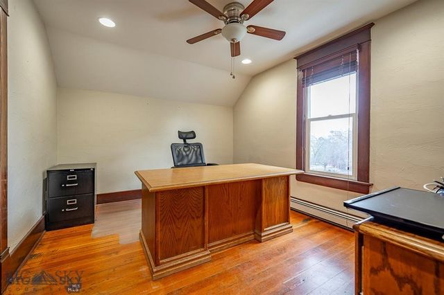 101 N E Street, Livingston, MT 59047