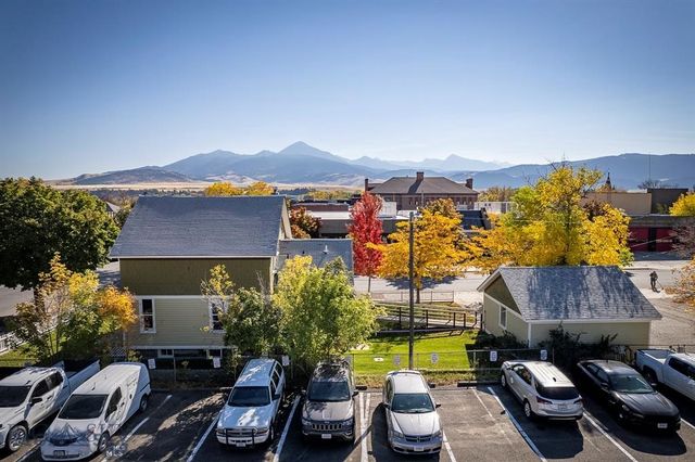 101 N E Street, Livingston, MT 59047