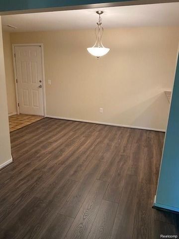 2605 Greenstone Boulevard 210, Auburn Hills, MI 48326