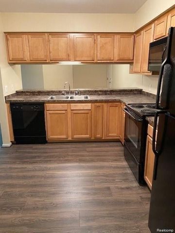 2605 Greenstone Boulevard 210, Auburn Hills, MI 48326