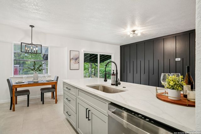 7203 Timber Ridge, San Antonio, TX 78227